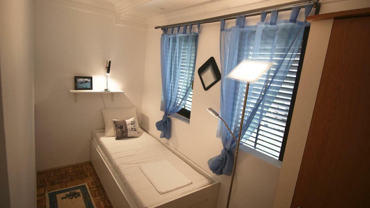 Apartmani Laura Trogir Exteriör bild